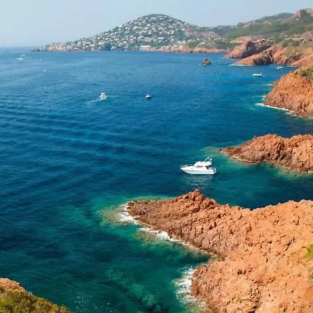 Villa Frejus, Quiet Villa, Beautiful Terrace And Wifi