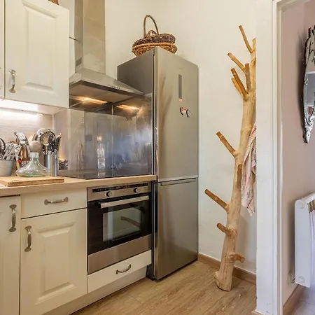 Frejus, Quiet Villa, Beautiful Terrace And Wifi * Frejus